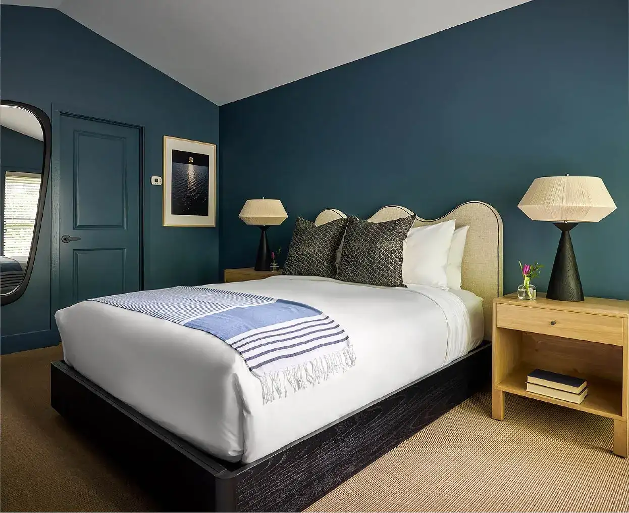 Mews powers The Neighborhood Hotel to a fully digital guest journey Hero - 1245x1014-50