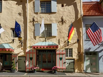 Schloossle-Hotel-400x300.jpg