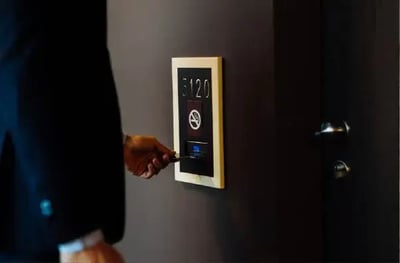 contactless hotel